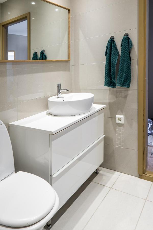 Cozy Apartment In Alesund City Bagian luar foto