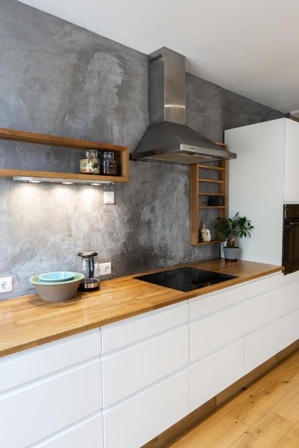 Cozy Apartment In Alesund City Bagian luar foto