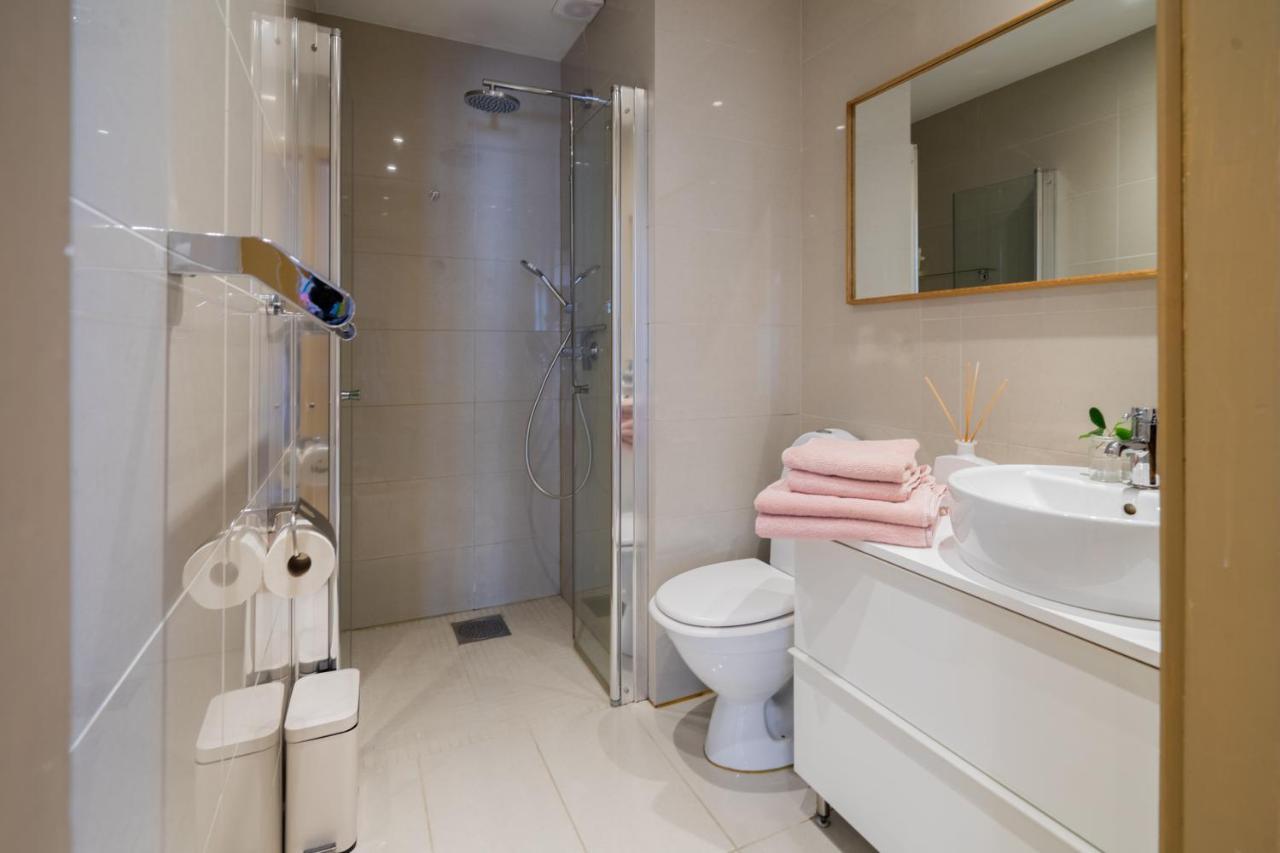 Cozy Apartment In Alesund City Bagian luar foto
