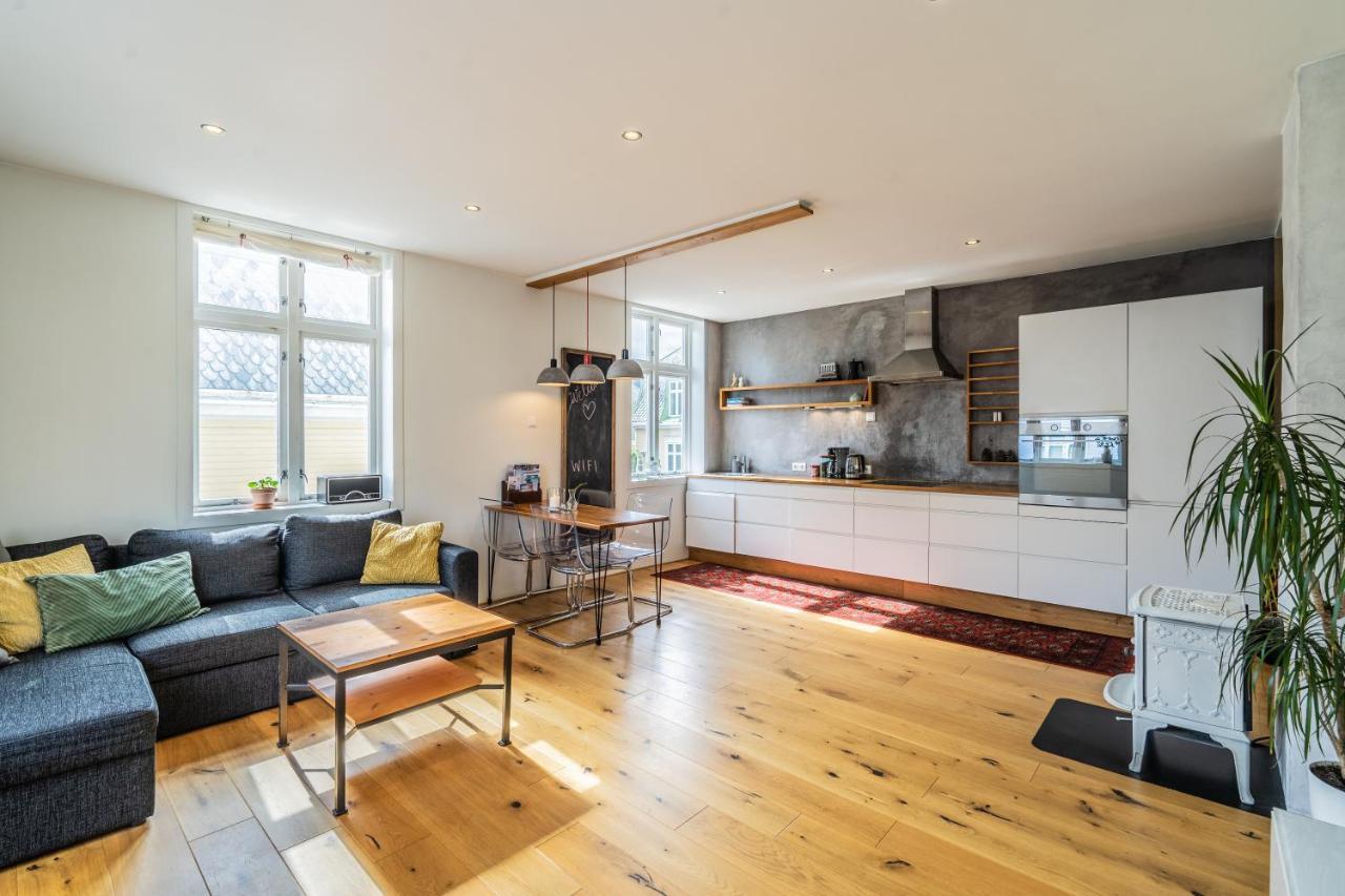 Cozy Apartment In Alesund City Bagian luar foto